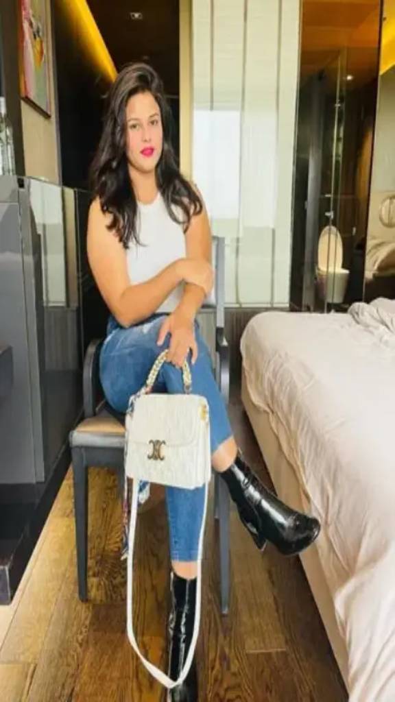 Vasant Vihar call girl service